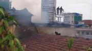 मुंबई में लगातार आग की घटनाएं सामने आ रही हैं (तस्वीरें/आशीष राजे)