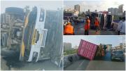 अधिकारियों ने शुक्रवार को बताया कि महाराष्ट्र के ठाणे जिले में एक व्यस्त पुल पर एक लोडेड कंटेनर ट्रक पलट गया. Image/RDMC