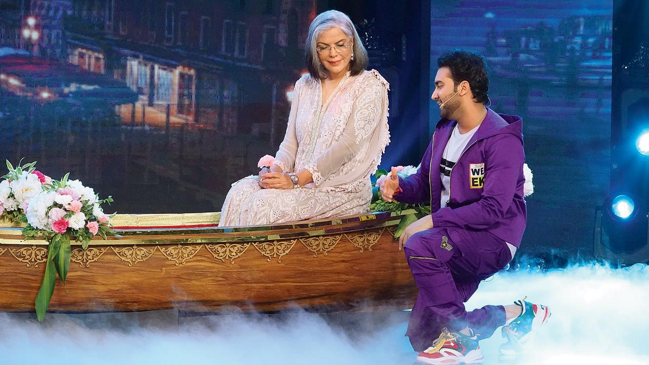 Indian Idol 12 Danish Mohd Recreates Do Lafzon Ki Hai Moment With Zeenat Aman ઝીનત અમાન ફરી એક 