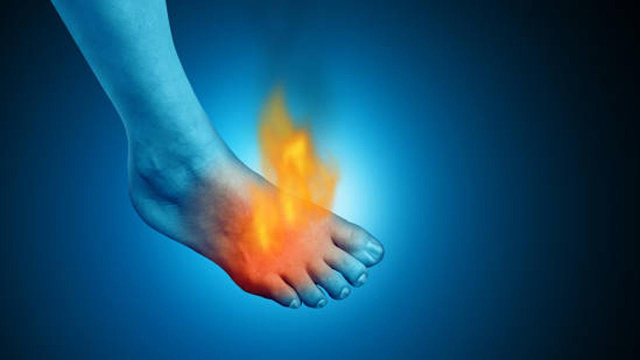 what-does-burning-sensation-in-feet-indicate