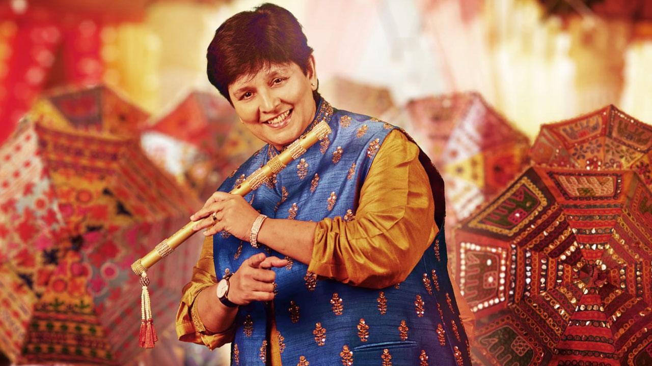 Falguni Pathak Vasaladi Song Released Ahead Of This Navaratri 2022 ...