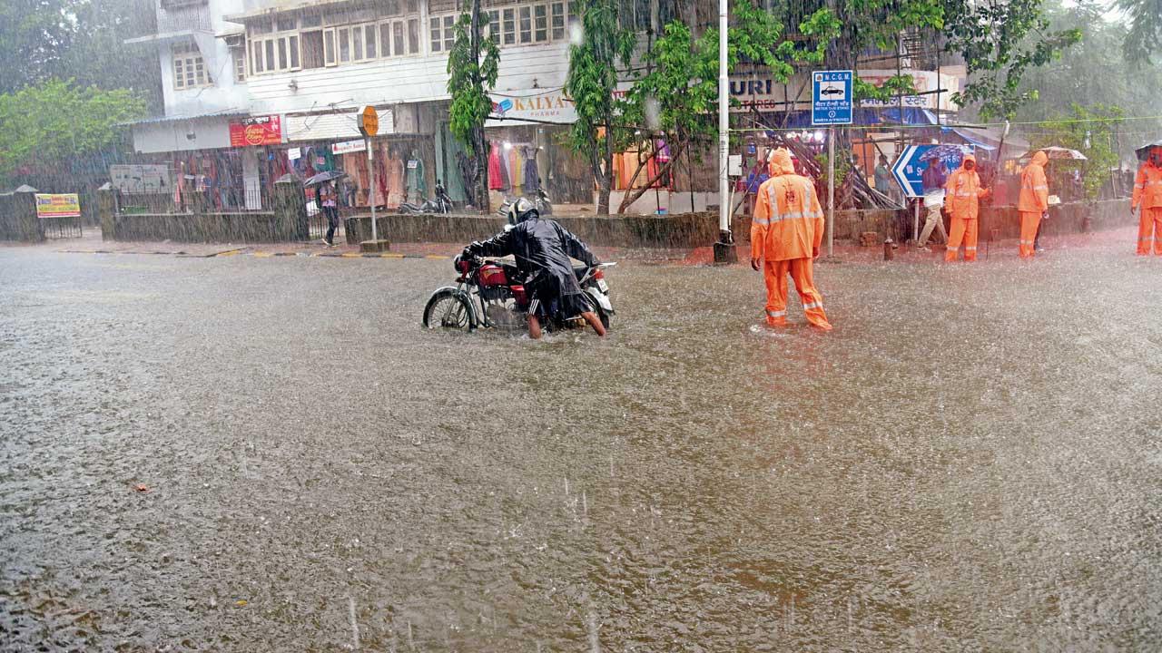 જળબંબાકાર