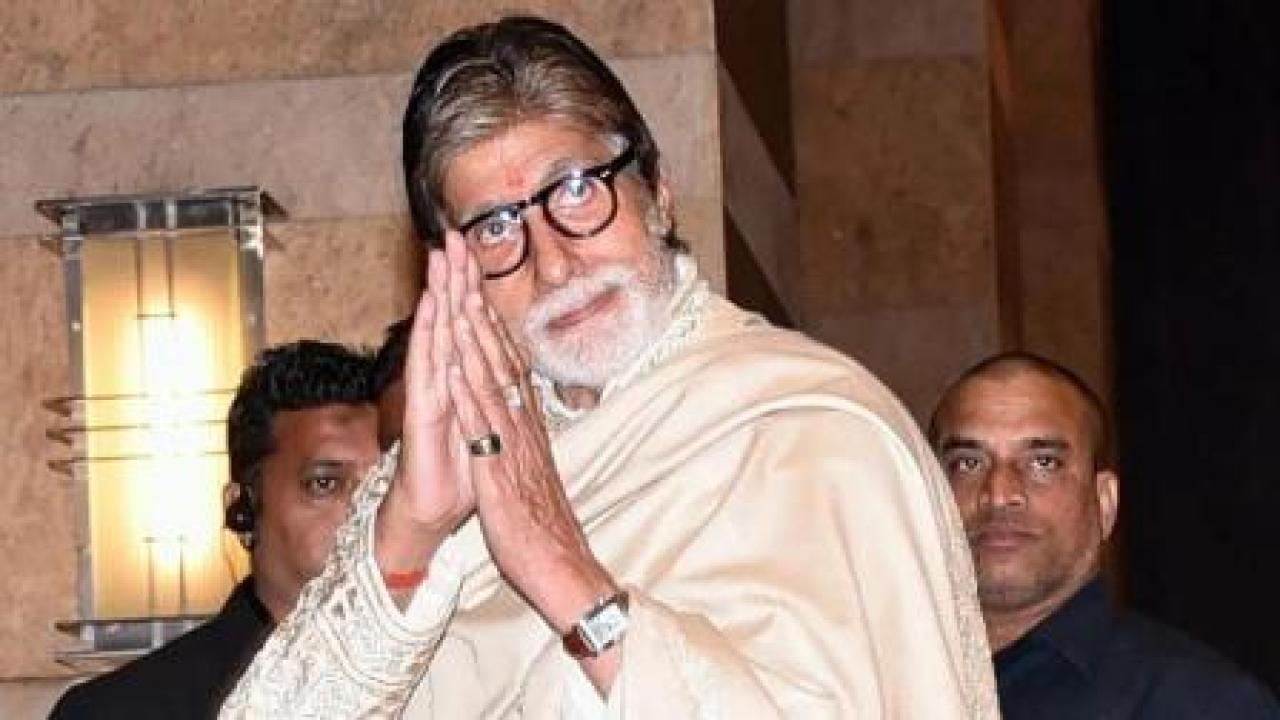 Superstar Amitabh Bachchan reached the hospital | અમિતાભ બચ્ચનની એન્જિયોપ્લાસ્ટી કરવામાં આવી, સવારથી હોસ્પિટલમાં દાખલ