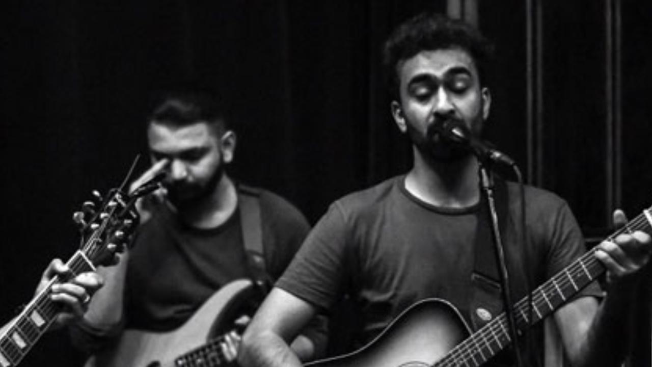 Chabi raises a silent protest with their latest single, Phir Hum Dekhenge