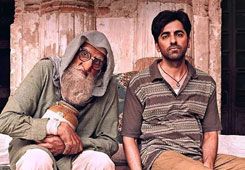 Gulabo Sitabo Trailer Review: Amitabh Bachchan and Ayushmann Khurrana in a Quirky Comedy