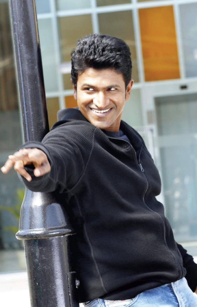 Puneeth Rajkumar's wife Ashwini thanks Karnataka government for naming a  road after the actor | Editorji